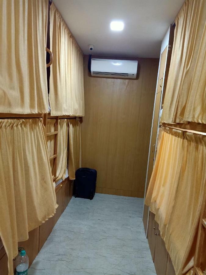 Mabrook Dormitory Мумбаї Екстер'єр фото